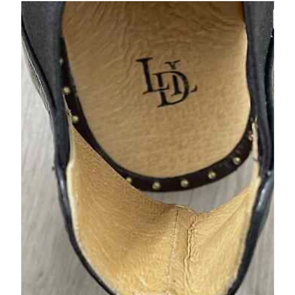 Luxe De Leon 